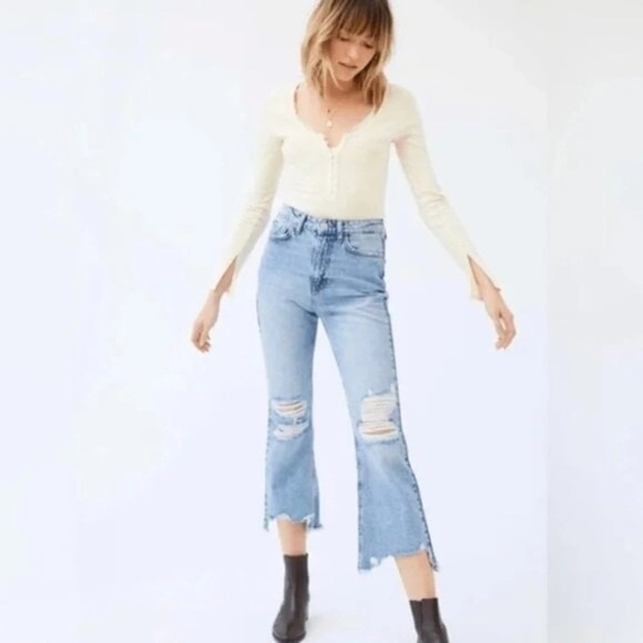 Rare* BDG by Urban Outfitters Wilco Destroyed Crop Jean - Picture 3 of 7